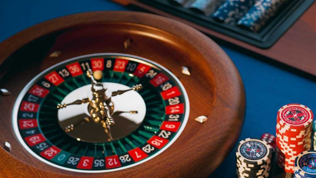 roulette, roulette table, chips, money, gambling, casino, play, luck, gamble, online casino, vegas, probability, red, black, chance, roulette, online casino, online casino, online casino, online casino, online casino