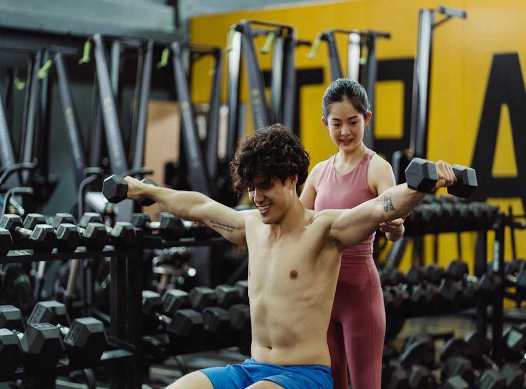 Pros and Cons of Weight Training Fntkgym